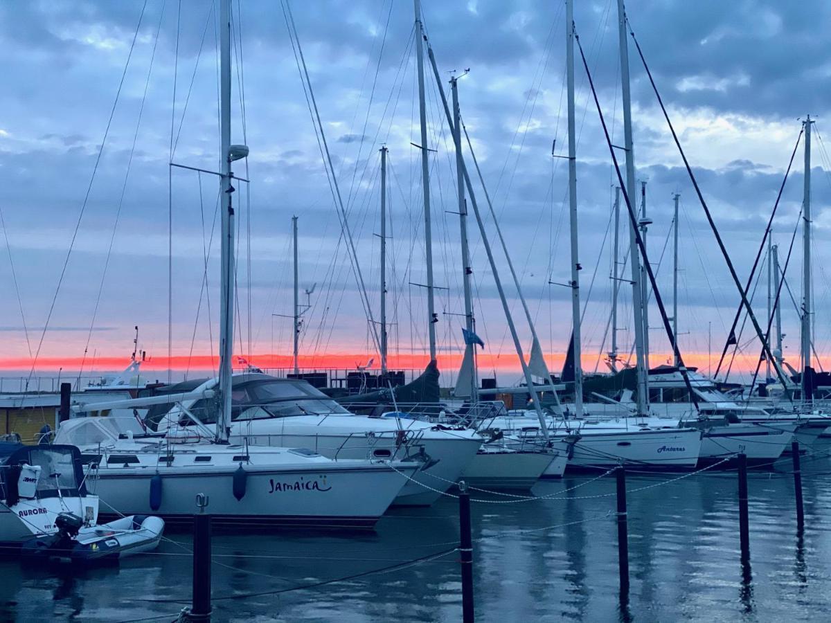 Stylische Ferienwohnung Top Lage Am Hafen, Strand Und Meer Wendtorf Eksteriør bilde