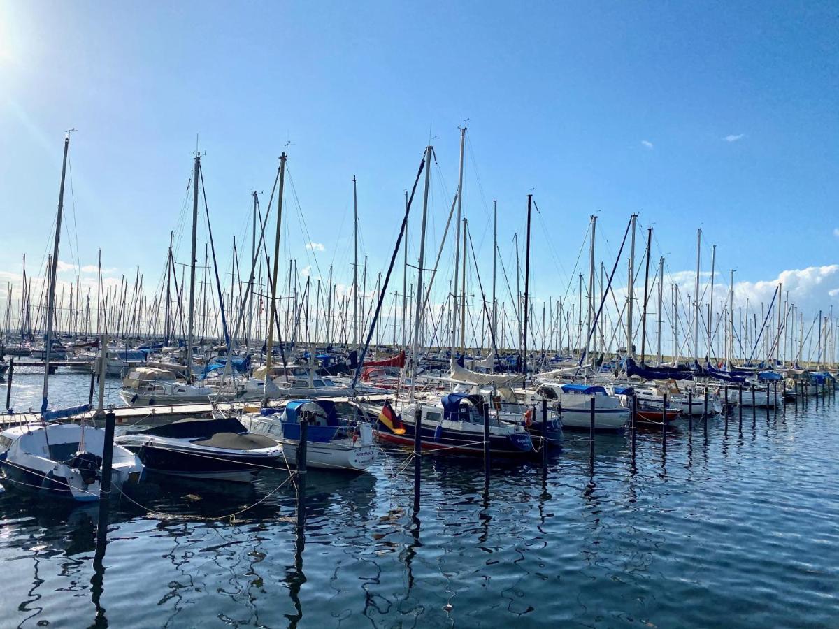 Stylische Ferienwohnung Top Lage Am Hafen, Strand Und Meer Wendtorf Eksteriør bilde